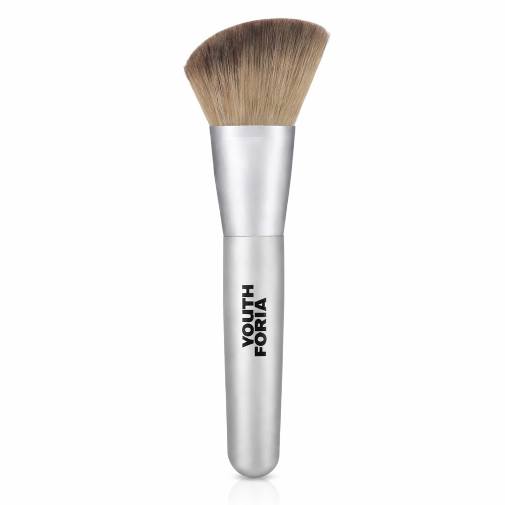 NIB YOUTH FORIA 102 Angled Blush Brush Large Silver Clean Beauty Soft Face Brush